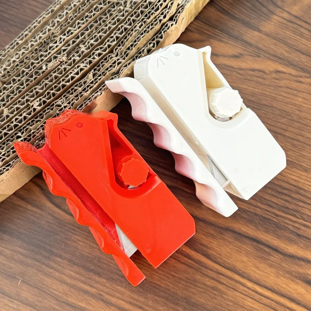 Kitten Shaped Cardboard Cutter Cute Cardboard Cutting Machine for Cat Scratchers DIY Tools Utility Knife for Cardboard Carton