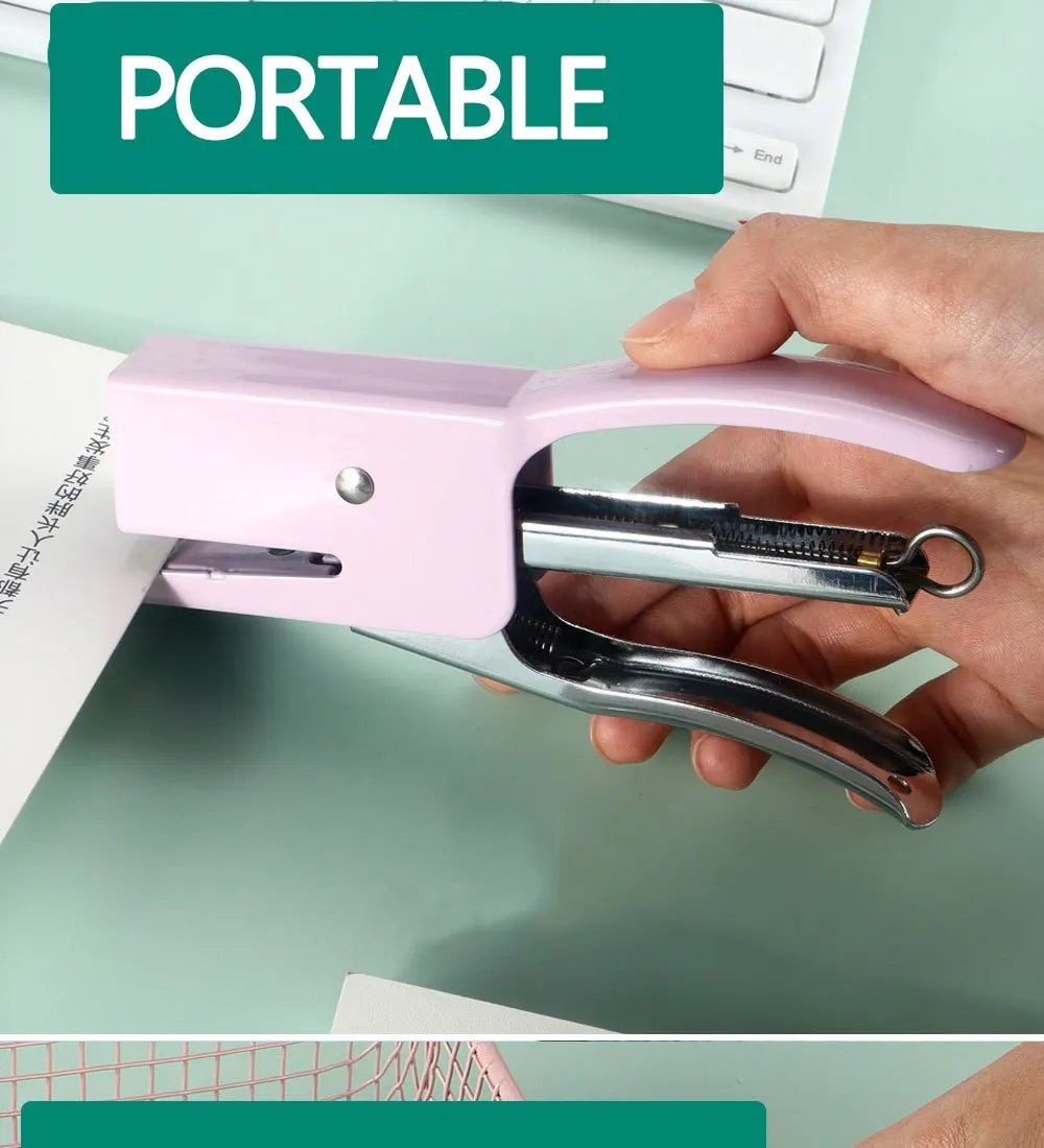 1 Pcs Polychromatic Metal Clip Stapler Hand-held Stapler Portable 24/6 Staples Fashion Stationery Office Supplies