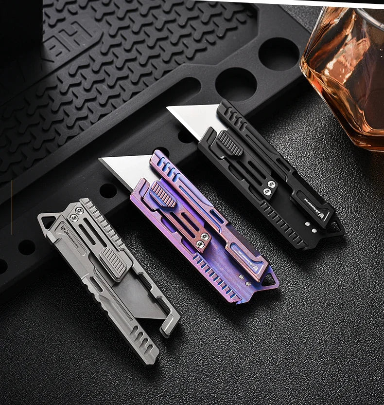 BHBT Titanium alloy Utility Knife Multitool Outdoor Camping Knife Portable Open Box Knife Gift 10pcs Interchangeable SK5 Blades