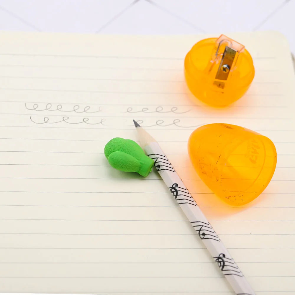 1 Pieces Cute Carrot Pineapple Pencil Sharpener With Eraser Pencils School Office Supplies Student Decoration Stationery